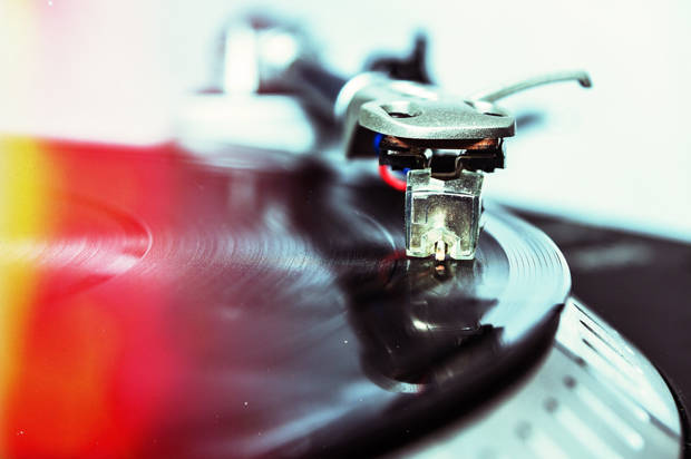 turntable_stylus-620x412